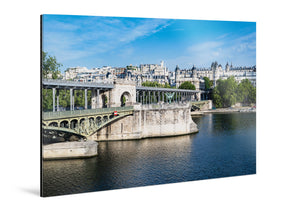 Tableau décoratif en Plexiglas représentant le pont de Bir-Hakeim, la Seine et les immeubles de Paris sous un ciel bleu
