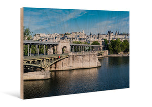 Tableau en bois représentant le pont de Bir-Hakeim, la Seine et les immeubles de Paris sous un ciel bleu